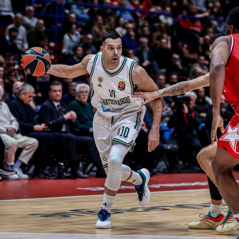 Ο Σλούκας κόντρα στην Αρμάνι