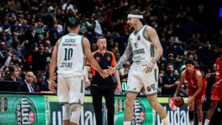 Ο Σλούκας με τον Χουάντσο κόντρα στην Αρμάνι