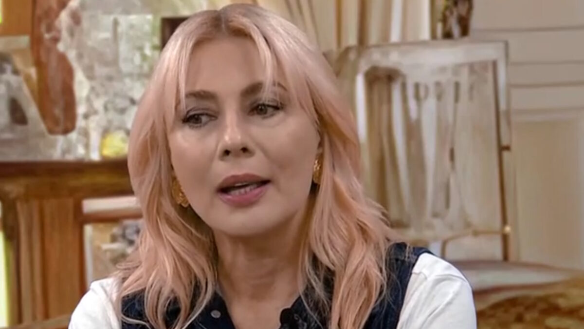 Σμαράγδα Καρύδη