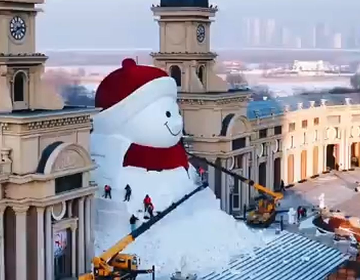 Ο χιονάνθρωπος - γίγαντας της Κίνας