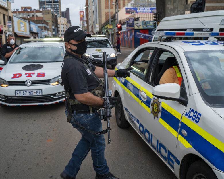 Μακελειό στη Νότια Αφρική: 11 νεκροί και 14 τραυματίες μετά από πυροβολισμούς σε ξενοδοχείο