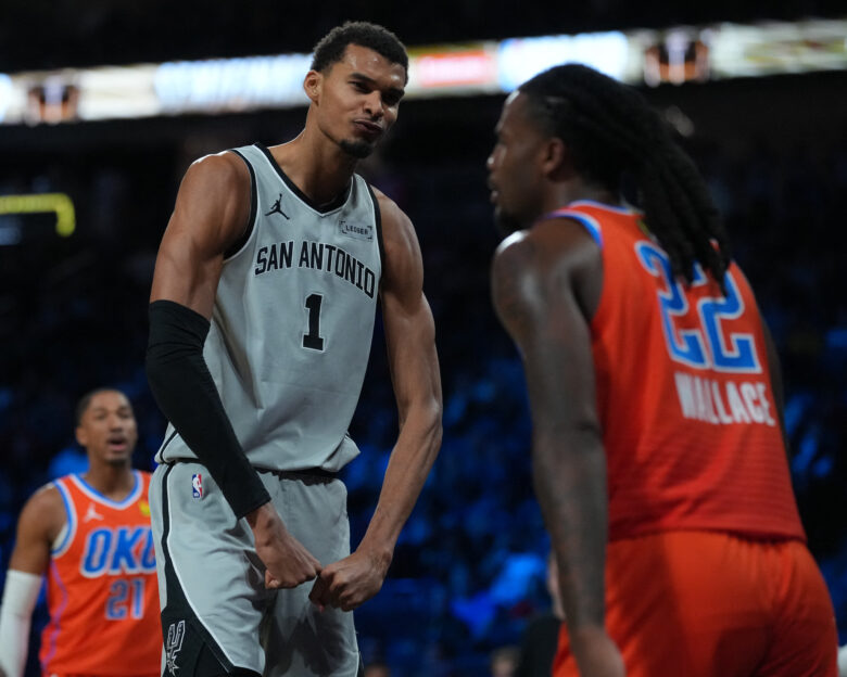Οι Σαν Αντόνιο Σπερς «λύγισαν» τους Οκλαχόμα Σίτι Θάντερ και θα αντιμετωπίσουν τους Νιου Γιορκ Νικς στον τελικό του NBA Cup