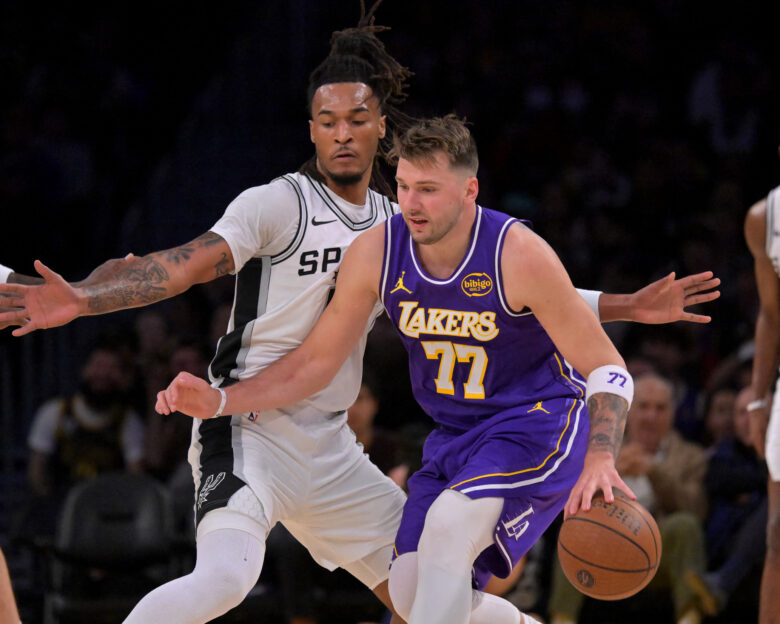 Λέικερς – Σπερς 116-132: Στην 4άδα του NBA Cup η ομάδα του Σαν Αντόνιο με εκπληκτικό Καστλ