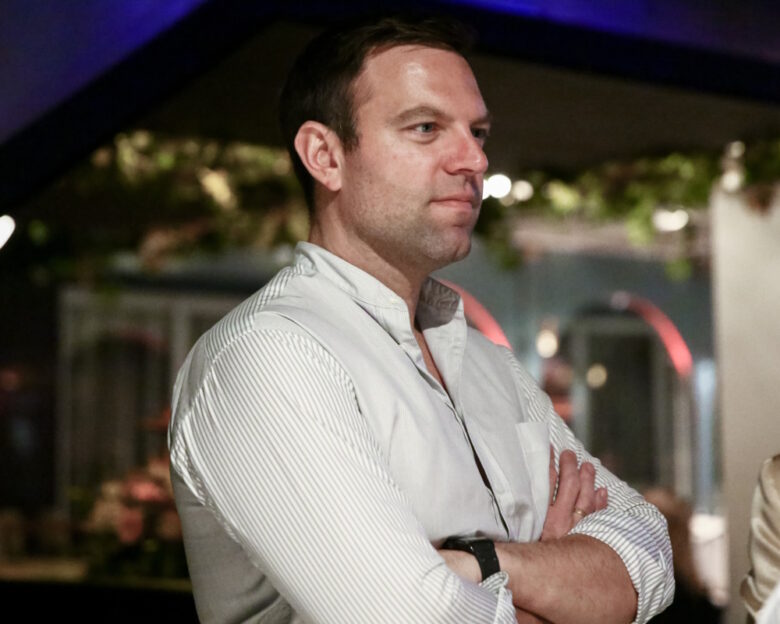 Ο Στέφανος Κασσελάκης συγκαλεί  έκτακτο συνέδριο για την τύχη του Κινήματος Δημοκρατίας – Στον «αέρα» το κόμμα