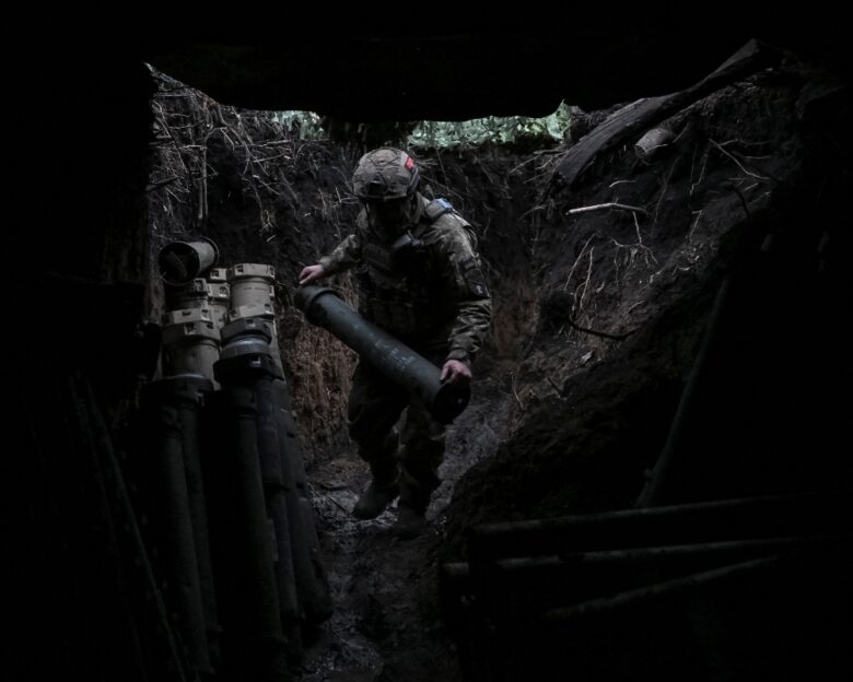 στρατιώτης