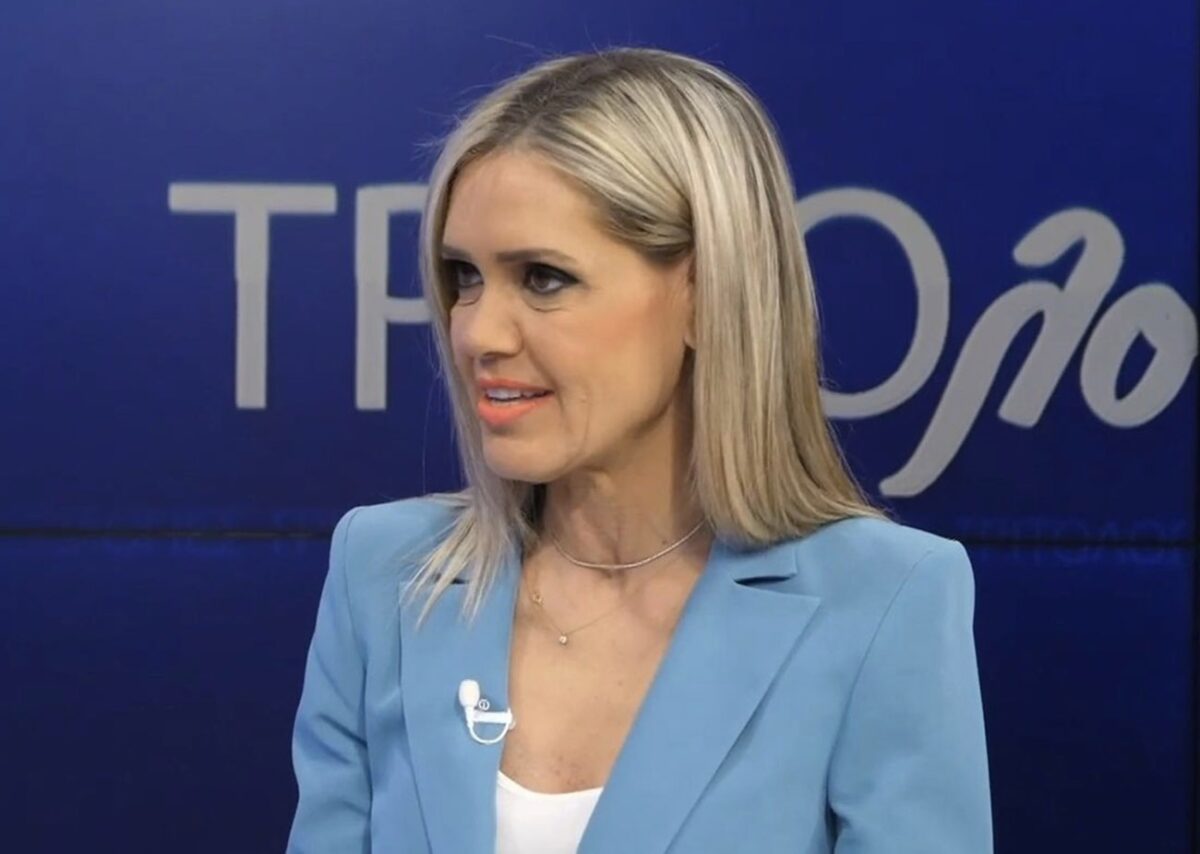 Η Σύνθια Σάπικα