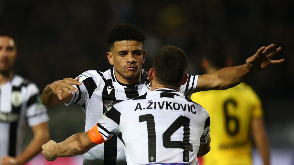 Ο Τάισον πανηγυρίζει με τον Ζίβκοβιτς (ΝΑΣΟΣ ΣΙΜΟΠΟΥΛΟΣ