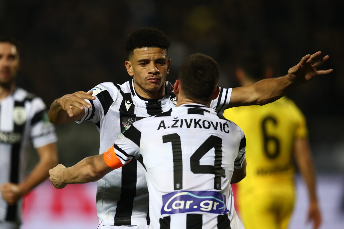 Ο Τάισον πανηγυρίζει με τον Ζίβκοβιτς (ΝΑΣΟΣ ΣΙΜΟΠΟΥΛΟΣ