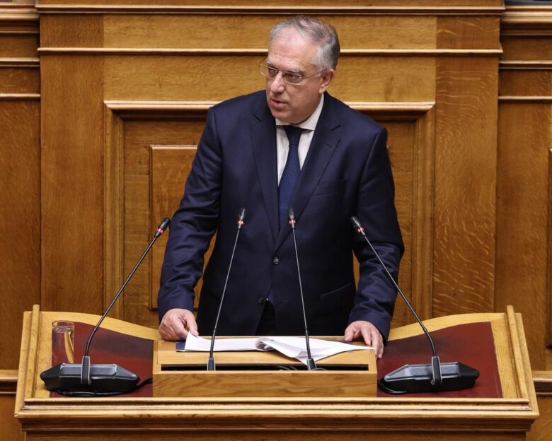 Ο Τάκης Θεοδωρικάκος