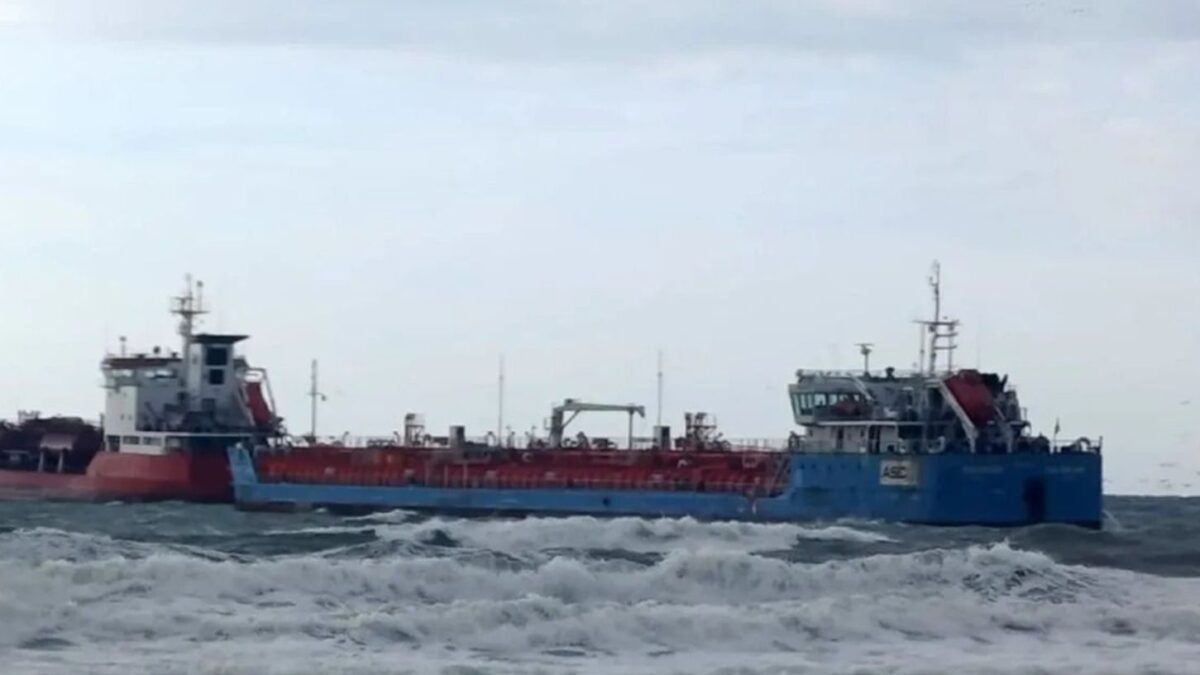 Συναγερμός στην Κωνσταντινούπολη: Συγκρούστηκαν δύο δεξαμενόπλοια με σημαίες Αζερμπαϊτζάν και Τουρκίας