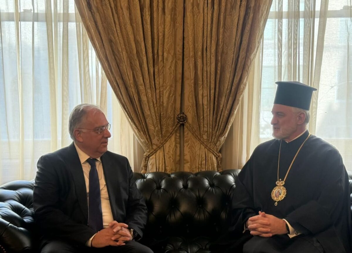Συνάντηση Θεοδωρικάκου με Αρχιεπίσκοπο Αμερικής: Στο επίκεντρο η ενίσχυση των στρατηγικών σχέσεων Ελλάδας – ΗΠΑ