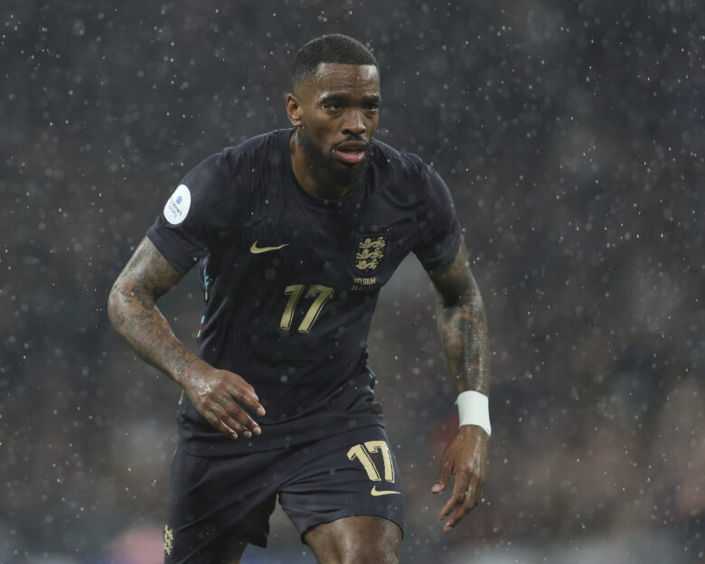 Ο Ιβάν Τόνεϊ συνελήφθη σε μπαρ του Λονδίνου μετά από κουτουλιά που έδωσε σε θαυμαστή του