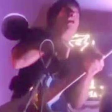 Τραγουδιστής