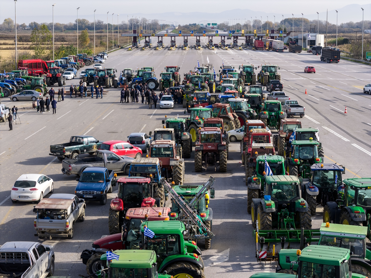 Αγροτικό μπλόκο στα Μάλγαρα