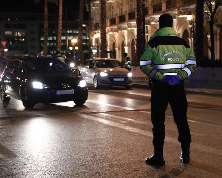 Κυριάκος Μητσοτάκης: Επισκέφθηκε μπλόκο για αλκοτεστ μαζί με τον Μιχάλη Χρυσοχοΐδη το βράδυ του Σαββάτου