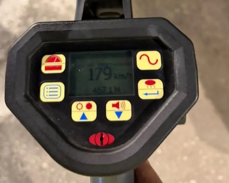 Λεωφόρος Βουλιαγμένης: Radar της Τροχαίας έπιασε 55χρονο να τρέχει με 179 χλμ την ώρα