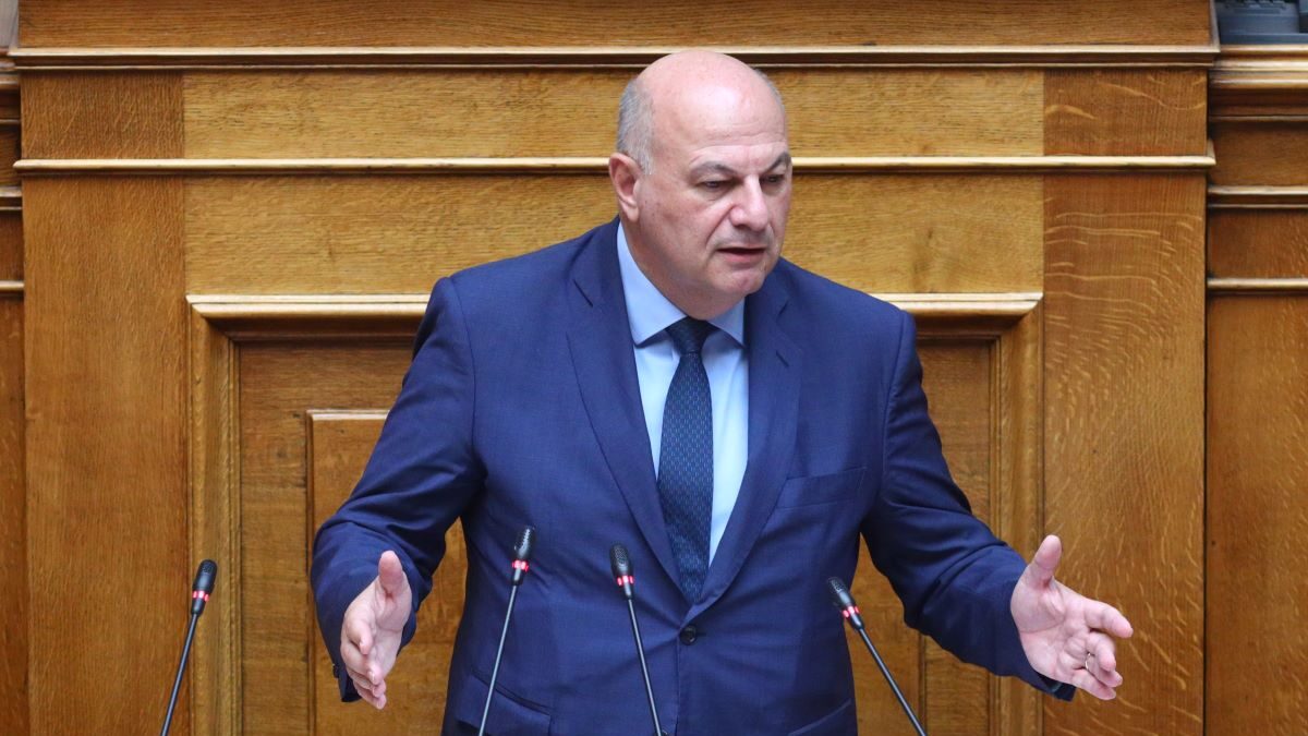 Ο Κώστας Τσιάρας