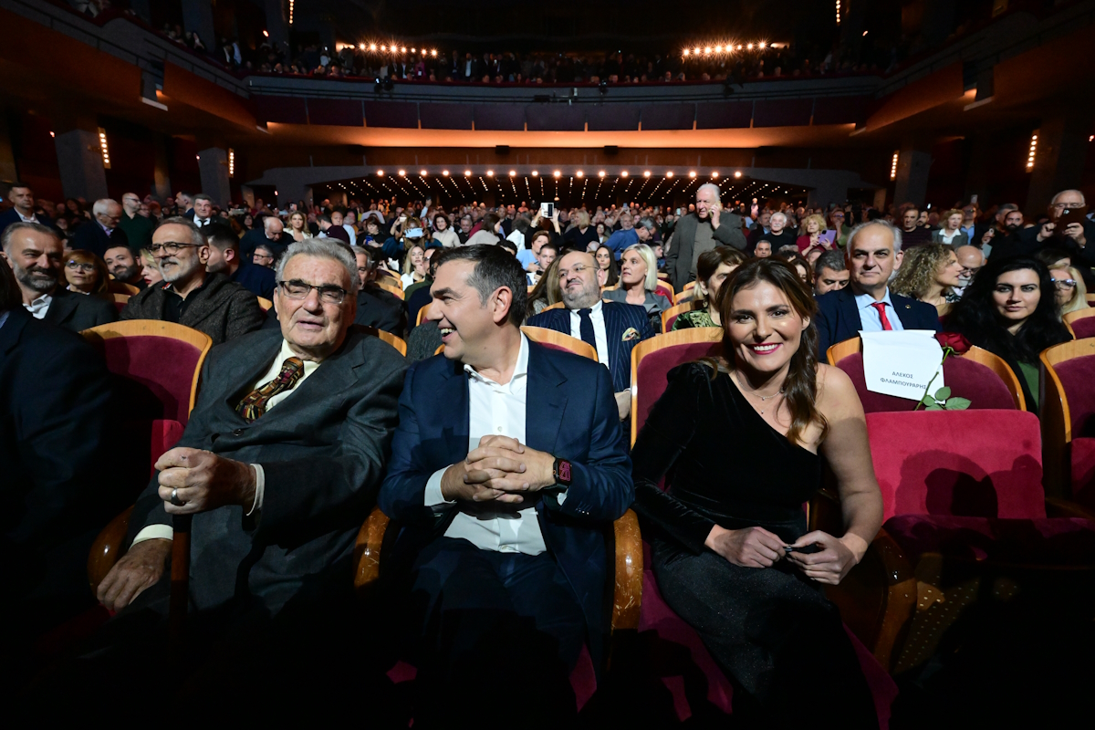 Η Μπέττυ Μπαζιάνα στην παρουσίαση του βιβλίου του πρώην Πρωθυπουργού και Προέδρου του ΣΥΡΙΖΑ, Αλέξη Τσίπρα