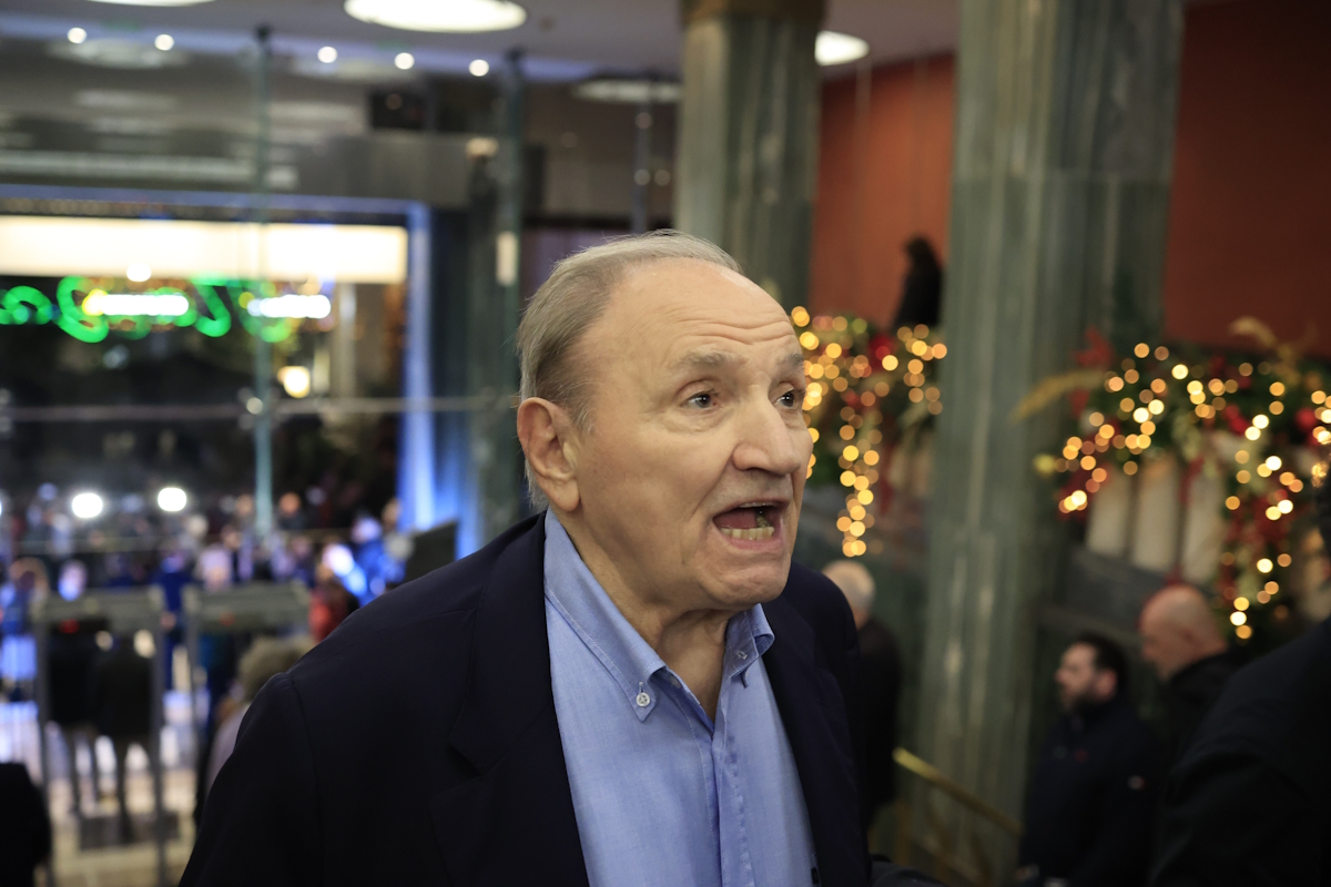 Στέφανος Τζουμάκας