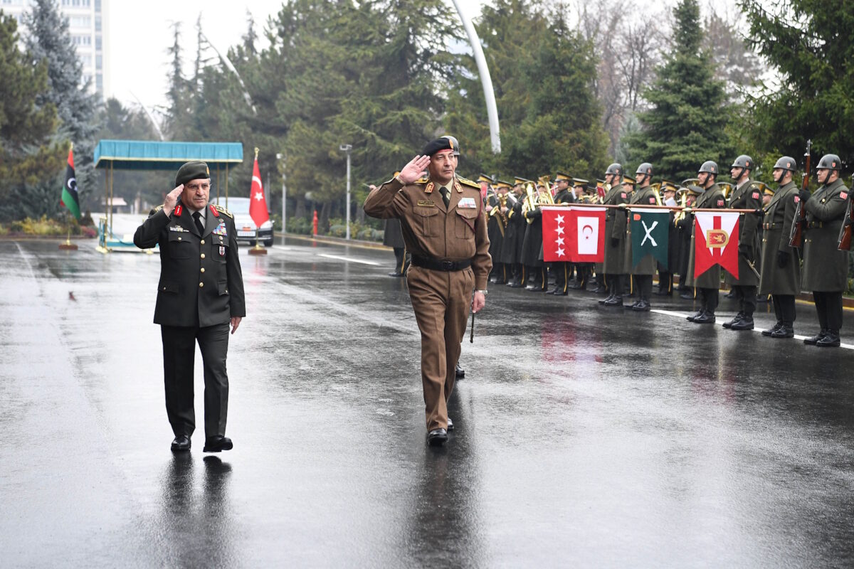 Ο αλ Χαντάντ με τον Τούρκο ομόλογό του στην Άγκυρα