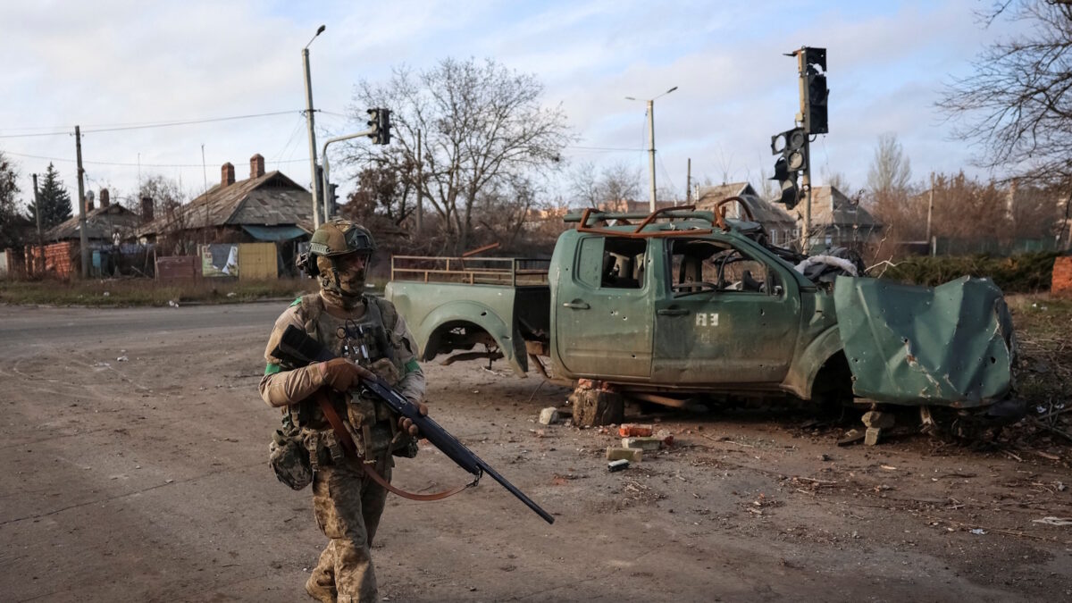 Ουκρανός στρατιώτης στο μέτωπο
