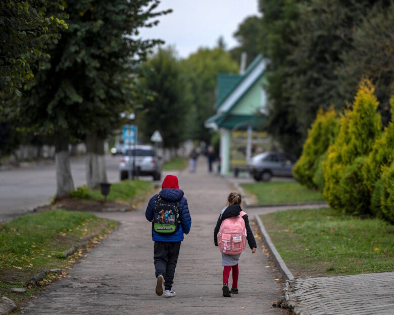 Μελάνια Τραμπ: «Επτά παιδιά επαναπατρίστηκαν στην Ουκρανία από τη Ρωσία – Στόχος μας η επανένωση οικογενειών»
