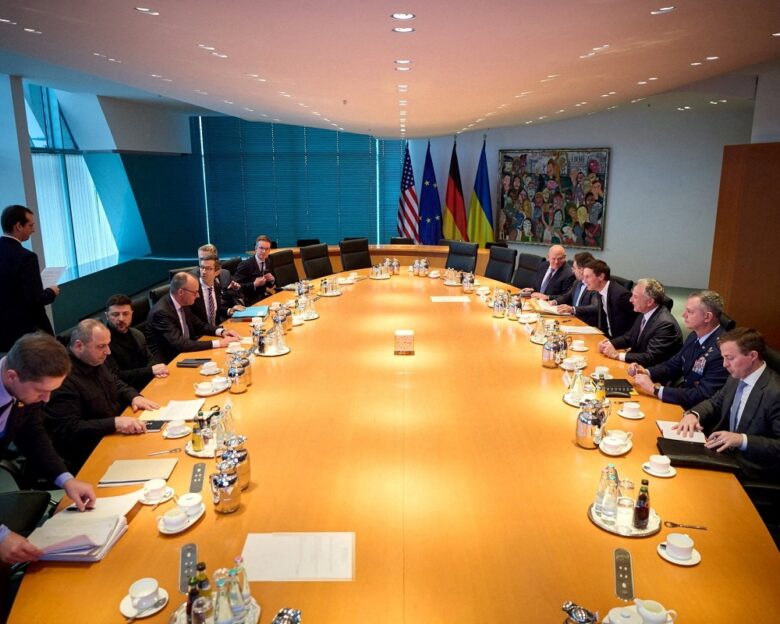 Πόλεμος στην Ουκρανία: «Σημαντική πρόοδο» βλέπει ο απεσταλμένος των ΗΠΑ, Στιβ Γουίτκοφ, στις συνομιλίες Ουκρανίας – ΗΠΑ στο Βερολίνο