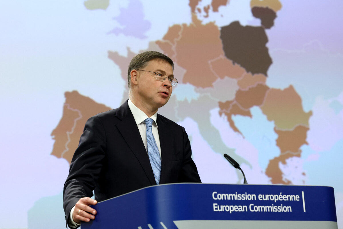 Ο Ευρωπαίος Επίτροπος αρμόδιος για την Οικονομία και την Παραγωγικότητα Βάλντις Ντομπρόβσκις