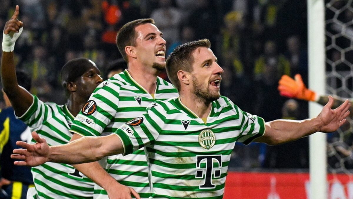 O Μπαρνάμπας Βάργκα πανηγυρίζει για τη Φερεντσβάρος