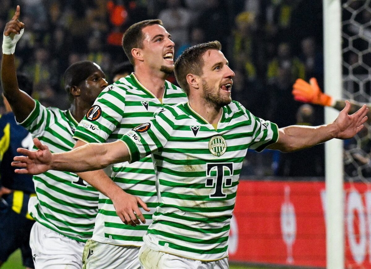 O Μπαρνάμπας Βάργκα πανηγυρίζει για τη Φερεντσβάρος