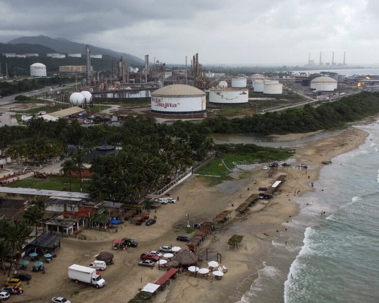 Οι ΗΠΑ κατέσχεσαν πετρελαιοφόρο στα ανοιχτά της Βενεζουέλας σύμφωνα με το Bloomberg