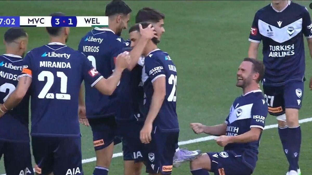 Ο Νίκος Βέργος πέτυχε χατ-τρικ στην Αυστραλία και ο Μάτα του γυάλισε το παπούτσι