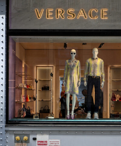 Ο Οίκος μόδας Versace