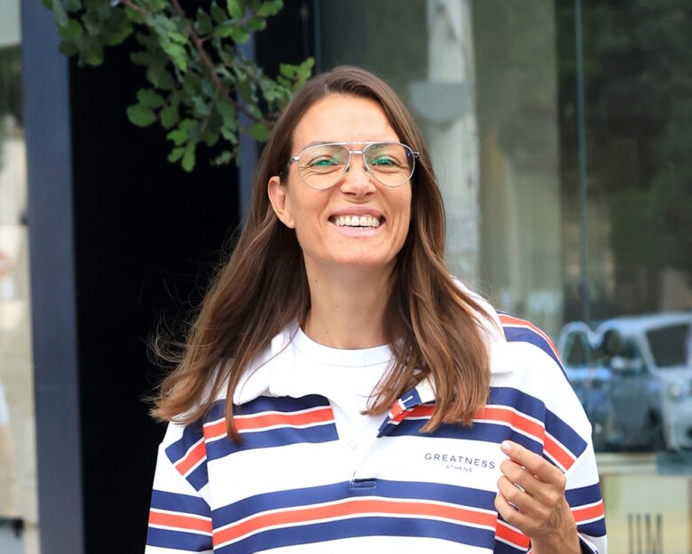 Βίκυ Καγιά: «Στην τηλεόραση από ένα σημείο και μετά άρχισα να χάνω τον εαυτό μου»