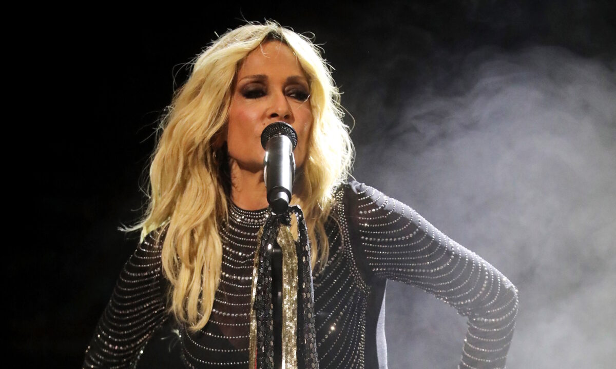 Αννα Βίσση: Εικόνες από τη λαμπερή πρεμιέρα της απόλυτης Ελληνίδας σταρ στο «Hotel Ermou»