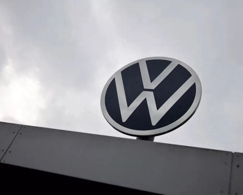 Volkswagen: Μειωμένο στα 160 δισ. ευρώ το τετραετές επενδυτικό σχέδιο – Πλήγμα από τους δασμούς ΗΠΑ και Κίνας