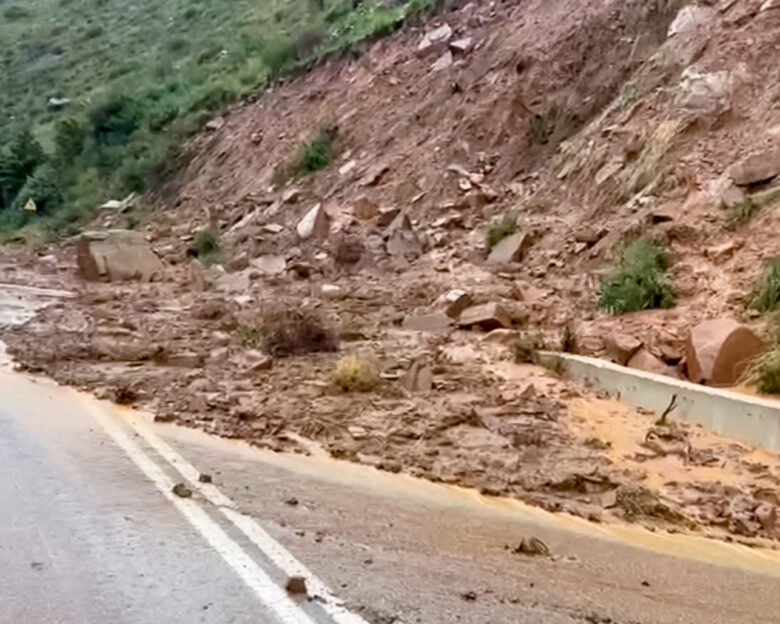 Αθηνών – Σουνίου: Πτώση βράχων – Έκλεισε η δεξιά λωρίδα κυκλοφορίας