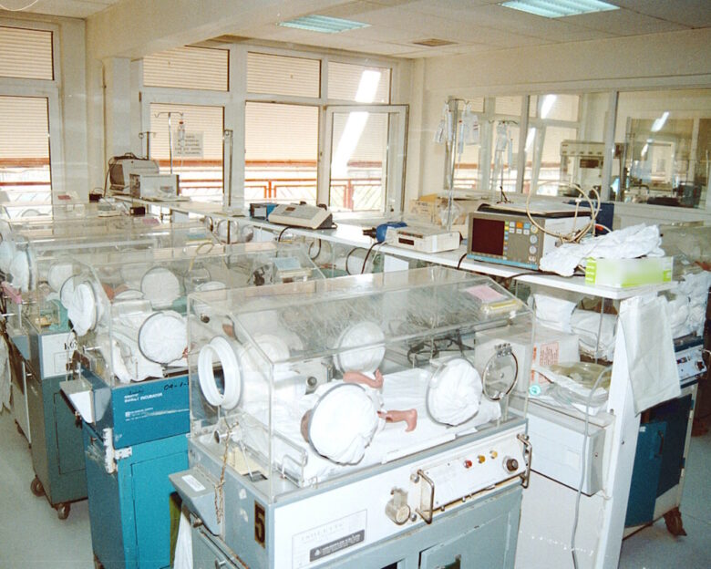 Απατεώνες επικαλούνται τα μαιευτήρια «Έλενα» και «Αλεξάνδρα» σε fake αναρτήσεις – Η ανακοίνωση των νοσοκομείων