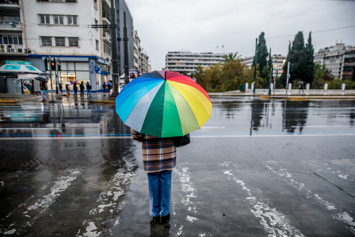 βροχή, άνθρωπος με ομπρέλα