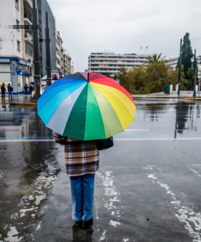 βροχή, άνθρωπος με ομπρέλα
