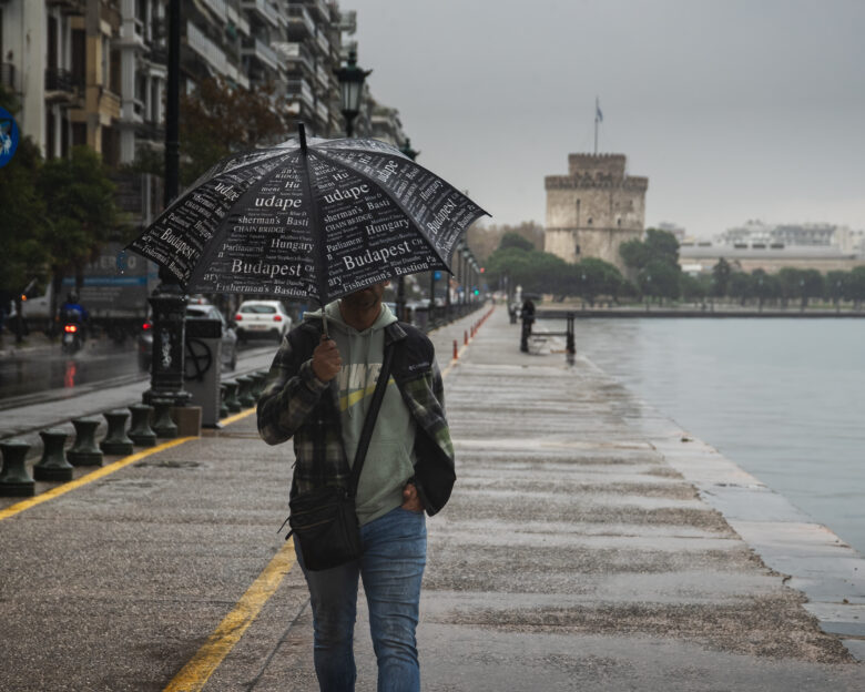 Κακοκαιρία Byron: Σε Red Code Θεσσαλονίκη, Χαλκιδική, Πιερία και Ημαθία – «Επικίνδυνες καταιγίδες θα πέσουν την Παρασκευή»