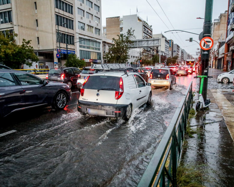 Κακαιρία Byron – Τσατραφύλλιας: Οι 2 κόκκινες ζώνες και ο κίνδυνος για «fast floods» στην Αττική – Πιο δύσκολη μέρα η Παρασκευή