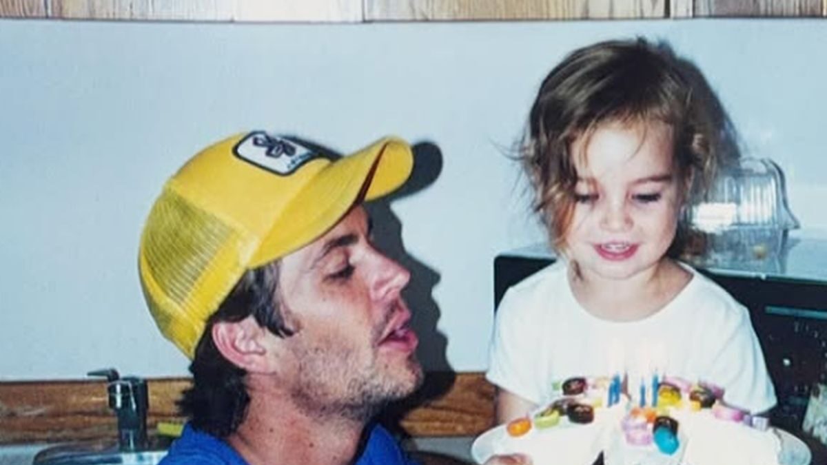 Ο Πολ Γουόκερ με την κόρη του Μίντοου