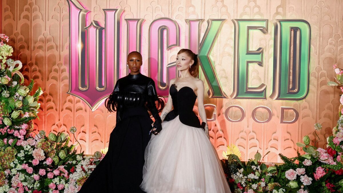 Σίνθια Ερίβο και Αριάνα Γκράντε