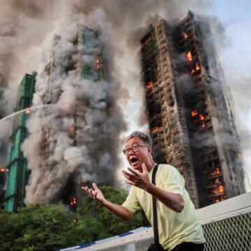 Η απόγνωση του 71χρονου Wong αποτυπώθηκε σε μια φωτογραφία του Reuters