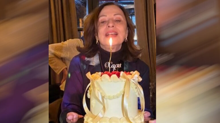 Χάρις Αλεξίου