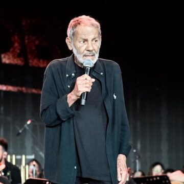 Σταύρος Ξαρχάκος