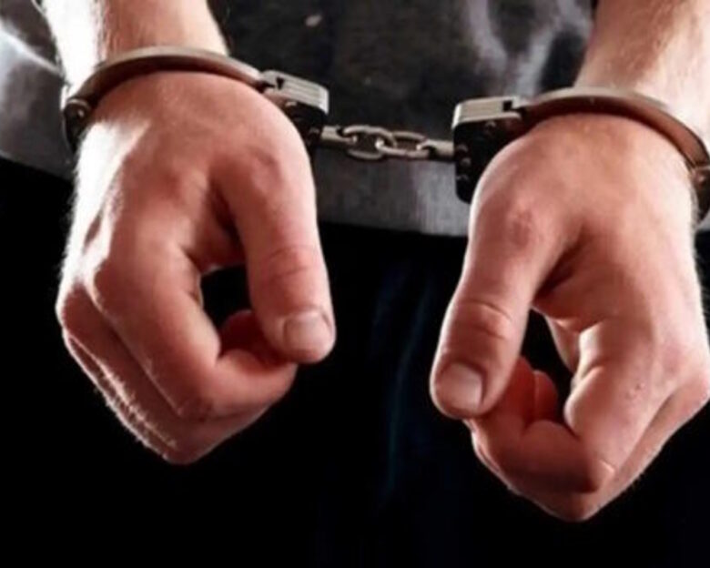 Κρήτη: Μαθητής εντοπίστηκε στον Άγιο Νικόλαο με 23 γραμμάρια χασίς και πάνω από 25.000 ευρώ – Συνελήφθη έξω από το σχολείο του