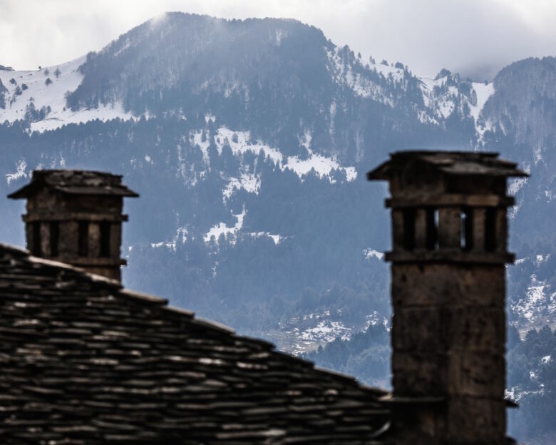 Καμινάδα σπιτιού στο Μέτσοβο