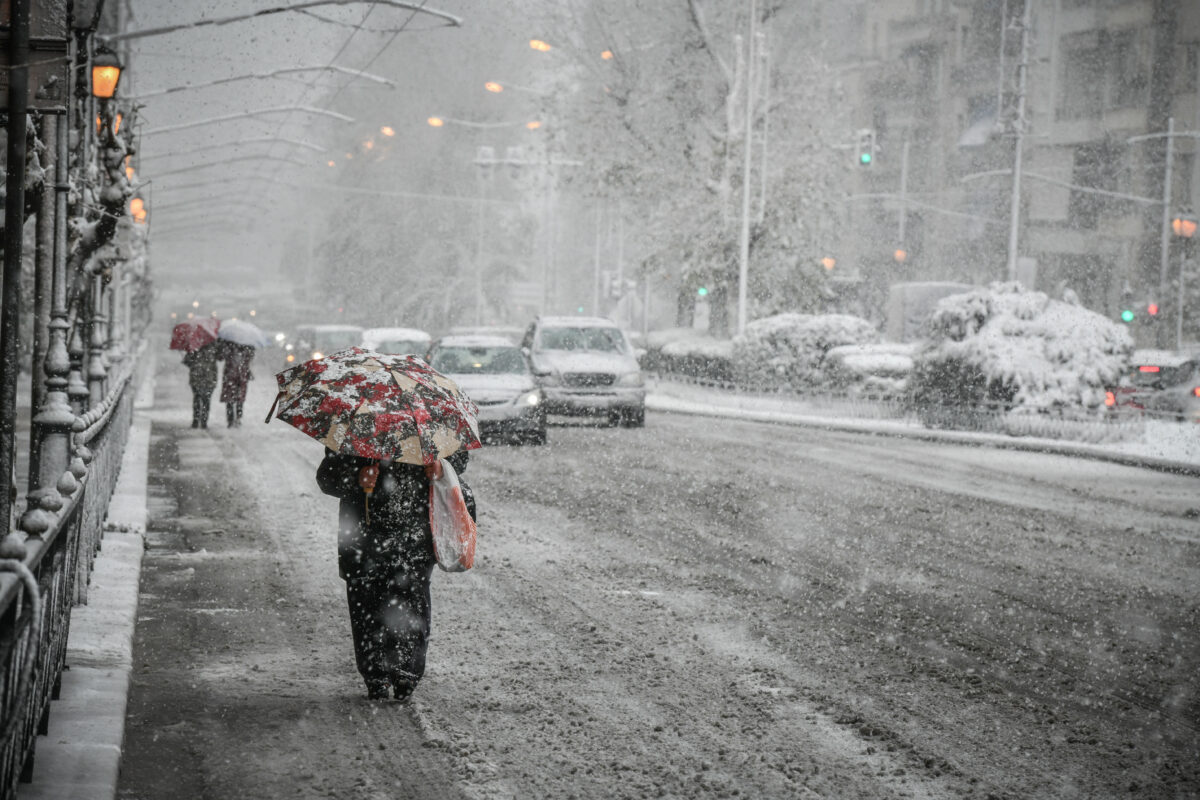 Καιρός Πρωτοχρονιάς: Παγωμένη αλλαγή χρόνου με κρύο και χιόνια - Οι περιοχές της Αττικής που θα πέσουν οι πρώτες νιφάδες